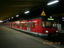 Die beiden 420+ auf Probefahrt in NRW.
Hier bei der Wende in Wuppertal. Kurz darauf gehts wieder zur�ck �ber Langenberg, Essen ins Werk Krefeld-Oppum