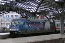 Lok 101 070-1 kommt im Hauptbahnhof von K�ln an. 06.11.07