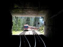 W�hrend der Sonderzug weiter fahren durfte, musste der Shuttle in Richtung T�sch noch etwas warten. 05.08.07