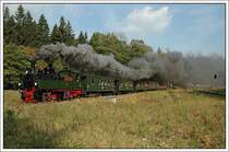 99 5902 am 10.10.2007 mit dem Traditionszug bei der Ausfahrt aus Drei Annen Hohne. (Foto nach der Anmerkung von Mathias noch einmal �berarbeitet und das alte Bild gel�scht)