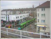 Einfahrt des 7. Zuges der Linie 16 mit dem S-Triebwagen 217 (Baujahr 2004) am Westbahnhof am 18.11.2007 im Zuge einer wasserrohrbruchbedingten Umleitung, vom Bahnsteig der S-Bahn aus aufgenommen.