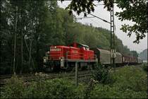 Die Vorhaller 294 866 f�hrt mit einem �bergabezug vermutlich aus Hohenlimburg komment Richtung Schwerte. (10.10.07)