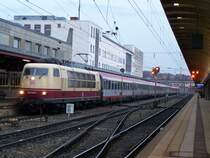 Die 103 245-7 fuhr am Freitag, 30.November 2007 mit dem EC 114  W�rthersee . Die Lok bespannte den EC von M�nchen Hbf bis Stuttgart Hbf. Hier konnte ich sie in Ulm Hbf ablichten.