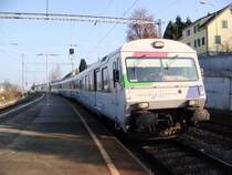 Voralpen-Express bei der Einfahrt in Wollerau am 28.11.2007