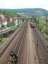 Gem�nden am Main. Der einfahrende RegionalExpress f�hrt nach W�rzburg Hbf.
