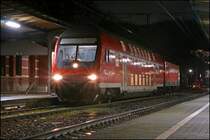 RB56 (RB 39688)  DER ISERLOHNER  ist soeben nach nur 7 Minuten Fahrt in Iserlohn-Letmathe eingetroffen. In 30 Minuten geht es als RB 39689 zur�ck nach Iserlohn. Am Zugende befindet sich die 143 197. (05.12.07)