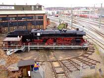 Die 03 1010 am 2.12.2007 auf der Drehscheibe 
des Museums-Bw Dresden-Altstadt