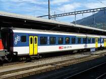 SBB - Personenwagen EW I  1+2 Kl.  AB 50 85 39-35 120-7 mit der Aufschrift * Region Alps * im Bahnbhof von Brig am 20.09.2007