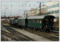 Anl�sslich der Wiederer�ffnung der Wiener Vorortelinie vor 20 Jahren fanden am 8.12.2007 Pendelfahrten zwischen Wien Heiligenstadt und Wien H�tteldorf statt. Zum Einsatz kam 1062 der �BB Nostalgie, die sich in der Mitte des Zugverbandes befand. Die Aufnahme zeigt die erste Pendelfahrt von H�tteldorf nach Heiligenstadt als SR 16765 bei der Durchfahrt in Wien Penzing.