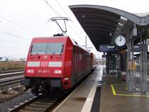 101 027-1 PEP hatte die Ehre mit 146 031 eine Probefahrt zu unternehmen. Dieses Bild wurde in Bitterfeld gemacht.