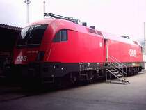 1116 095 am 16.5.04 als Ausstellungslok des Bahnbetriebsfeuerwehrfestes in Wolfurt.