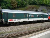 SBB - Gep�ckwagen D 50 85 92-75 313-3 ( ex SNCF ) im Bahnhof von Vevey am 09.09.2007