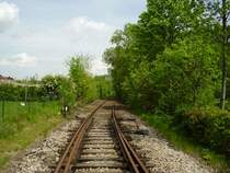 Kurz vor dem heutigem Ende. Man hat die Strecke einfach wegen eines Autobahnzubringers durchschnitten.