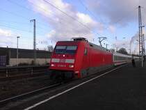 Am 14.11.07 hielt 101 062 mit dem IC nach Norddeich Mole
in Wanne-Eickel. 