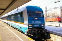 223 067 der ARRIVA am 02.01.2008 bei der Einfahrt in Mnchen Hbf