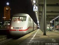 Dieser ICE-1 (Br.401) stand am 27.Dezember 2007 in Stuttgart Hbf zu Abfahrt nach Berlin-Ostbahnhof bereit.