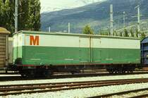 MGB exBVZ - Sbk 2751 am 05.05.1991 in Visp - Flachwagen 4-achsig mit 1 offenen Plattform fr den Transport des Migros-Container - Baujahr 1890 - SIG/ACMV152 - Gewicht 9,50t - Ladegewicht: 15,00t - LP 12,90m - zulssige Geschwindigkeit km/h 55 - =10.10.1990 - Lebenslauf: ex BVZ C4 35 - 1953 O3 181 - 1959 O3 2801 - 1959 O3 2751 - 1973 Sbk 2751 - 2003 MGB Sbk 2751

