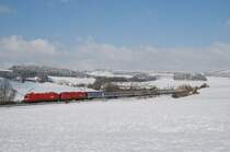 1116 072 und 1216 239 mit OIC 162 bei Weng (15.12.2007)