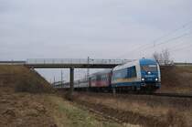 223 061 (Arriva) mit Alx 454 bei Langenbach (16.12.2007)