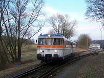 VT 9 und unbekannter VS der SWEG als SWE 70734 von Aglasterhausen nach Meckesheim bei der Einfahrt von Neckarbischofsheim Nord, 04.01.08.