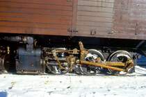 Xrot d 9213 am 31.01.1998 Alp Grm - Bernina-Dampfschneeschleuder selbstfahrend - Baujahr 1911 - SLM - Detailansicht hinteres Triebwerk

