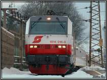 E-Lok 1014 016 mit f�hrt mit EZ 1953 von M�rzzuschlag in Richtung Zauberberg Semmering
5.1.2008