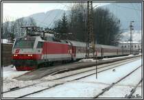 E-Lok 1014 016 mit f�hrt mit EZ 1953 von M�rzzuschlag in Richtung Zauberberg Semmering 5.1.2008