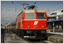 Noch vor Weihnachten 2007 trat 1044.40 nach einer Teilausbesserung im TS Werk Linz in Ursprungsausf�hrung aus. Am 9.1.2008 bespannte sie den OEC 555  SUPERFUND  von Wien S�dbahnhof nach Graz Hbf. Die Aufnahme zeigt den Zug nach der Ankunft am Zielbahnhof in Graz. 