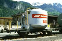 RhB - Ucek 8054 am 17.05.1994 in Untervaz - Zementsilowagen 2-achsig mit 1 offenen Plattform - Baujahr 1955 - FC/MBA - Gewicht 7,94t - Zuladung 14,60t - L�P 7,75m - zul�ssige Geschwindigkeit 65 km/h - �2=24.02.1992 - RhB-Logo in deutsch - Lebenslauf: ex OB1 8054 - 1969 Ucek 8054 - 2004 Uc 8054 - 01/2006 Abbruch
