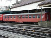 SOB - Dienstwagen Xas 80 48 95 47 251-7 ( ex BT ) im Bahnhof von Herisau am 11.11.2007