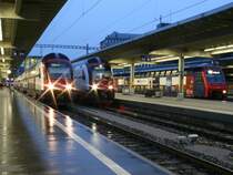 2 RABe 514 und eine Re 450 mit  klassischer  z�rcher S-Bahn am 5. Januar 2008 in Z�rich HB.