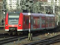 ET 425 314 f�hrt in den Stuttgarter Hbf als RB aus Richtung Geislingen (Steige) ein. (08.01.2008)