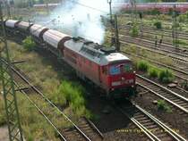 233 322 zog am 22.08.07 einen schweren Ganzzug aus dem Rangierbahnhof Halle/Saale. Eindrucksvoll stellte sie ihre Kr�fte unter Beweis!