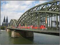 Die Hohenzollernbr�cke in K�ln, aufgenommen am 16.09.2007.