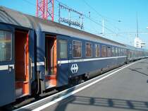 Hier noch das aussehen vor der R4... der Bcm 61 85 50-70 119, ebenfalsim EN Roma, am 05.07.2004 in Z�rich HB