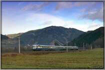 Triebwagen VT 5145.011 f�hrt als Sonderzug von Wien nach Schladming.
Niklasdorf 22.1.2008