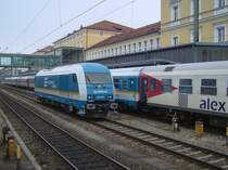 Die 223 072 am 29.12.2007 in Regensburg HBF beim Umspannen der Lok von dem ALEX von Hof auf den ALEX nach Prag.