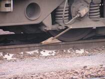 Mit solchen Holzhemmschuhen werden franz�sische Loks beim abstellen gesichert. Saarbr�cken, 24.01.2008