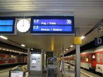 Die Zugzielanzeige f�r den CNL.Am 02.02.08 in Mannheim Hbf.