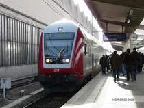 Sonderzug zur Cavalcade (Fastnachtsumzug) in Diekirch steht zur Abfahrt im Bahnhof von Luxemburg bereit und, wie man sieht, herrschte gro�er Andrang. 03.02.08 