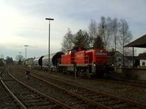 294 898 ist gerade mit einem G�terzug in Hirschau am 04.02.2008. (Strecke Amberg-Schnaittenbach)