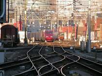 Ein Thalys n�hert sich aus Richtung Bruxelles Nord dem Bahnhof Bruxelles Midi am sp�ten Nachmittag des 17.02.08.