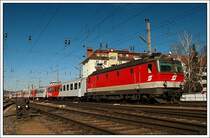 Obwohl als S 1 aus Bruck an der Mur in Graz p�nktlich angekommen, fuhr 1144 265 um 13 Minuten versp�tet als S 5 nach Spielfeld-Stra� weiter. Die Aufnahme entstand am 3.3.2008 am s�dlichen Bahnhofsende des Grazer Hauptbahnhofes.