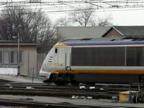 Dann �ffnet sich unter gro�em Get�se das Tor und schon entflieht ein Eurostar seinem Gehege, um in Richtung London davon zu fahren. Bruxelles Midi am 07.03.08