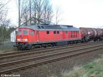 232 567-8 steht mit ihren Tankzug in Brakel und l�sst ihre Wagen bei Esso Keck entladen.