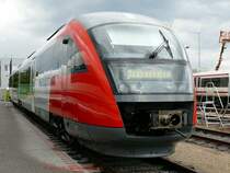 Ein neuer Diesel-Desiro, gebaut f�r den Einsatz in Ungarn und bei der MAV als Reihe 6342 eingereiht, bei der Jubil�umsausstellung im PCW.
19.08.2007 Wegberg-Wildenrath (PCW)

