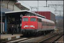 110 446-2 steht am 17.03.08 mit RB 37162 aus Donauw�rth auf Gleis 1 des Aalener Bahnhofs.