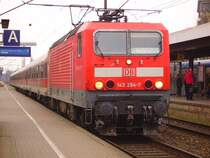 143 294-7 erreicht mit der RB nach Itzehoe Elmshorn. 24.02.08