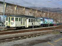 La Ge 4/4 8001 remorque la BDe 4/4 3005 de Vevey � Chernex 
Vevey 25.01.2008 