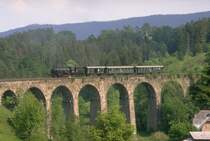 Dampfsonderzug mit 434.2186 im Jahr 1984 in Nordb�hmen (Archiv P.Walter)